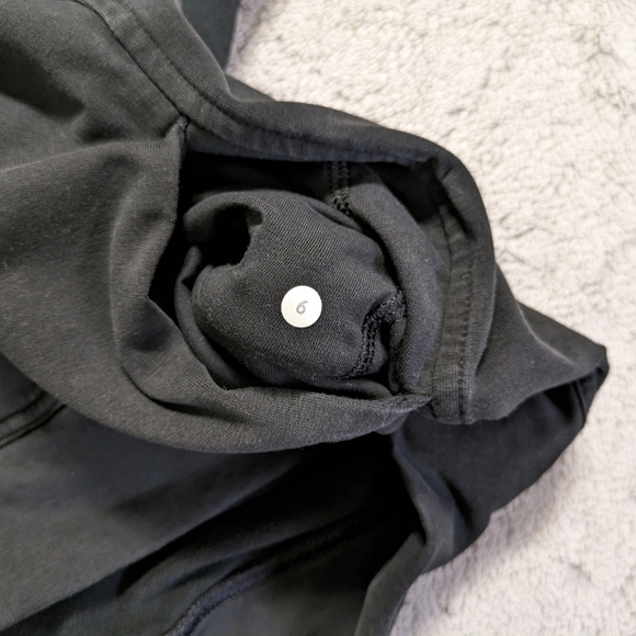 Lululemon Jacket Women's 6 Black Hood Full Zip Luon Back Vent Mesh Thumbholes - Picture 6 of 10